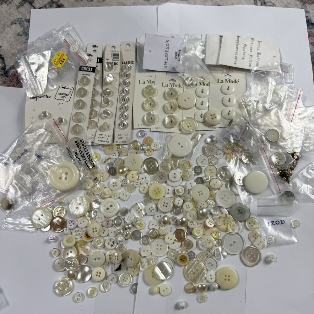 3+ lb Vintage Buttons Lot Color Sorted Mother of Pearl Carded Crafts Sewing - Picture 16 of 16